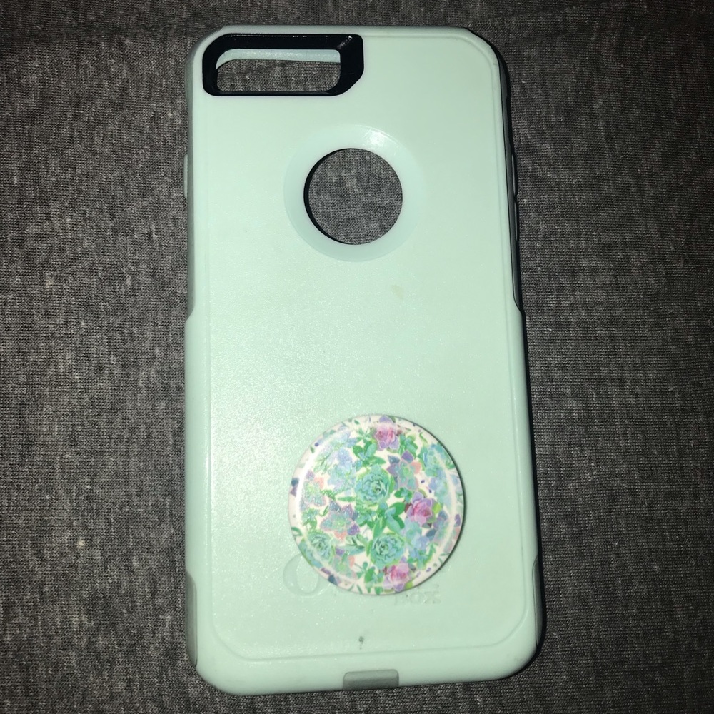 iPhone 7s otter box with pop socket